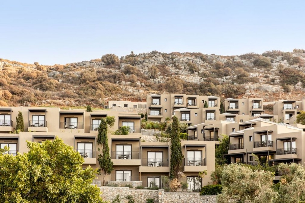 Хотел Elios Hill - снимка 1 Хотел Elios Hill - снимка 1